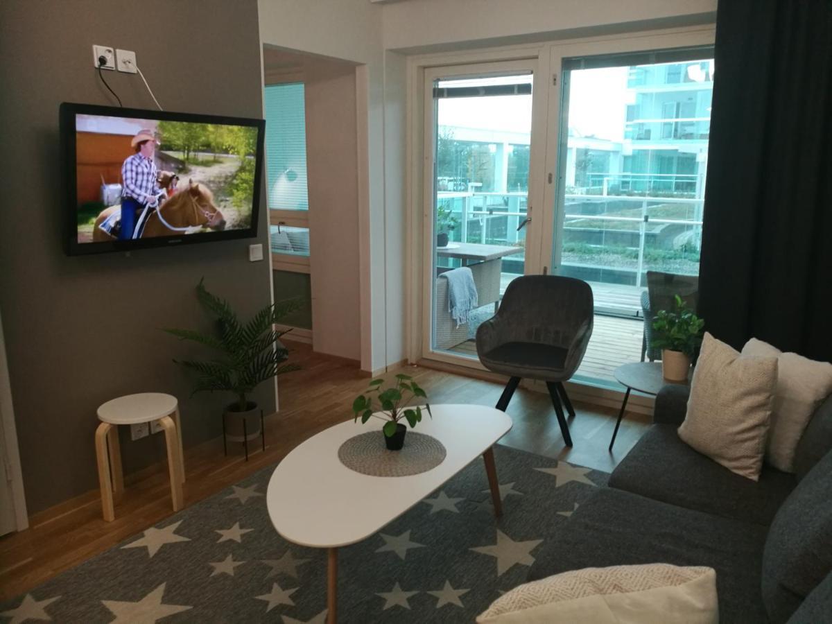 Starhomes Double Lux 8 Oulu Esterno foto