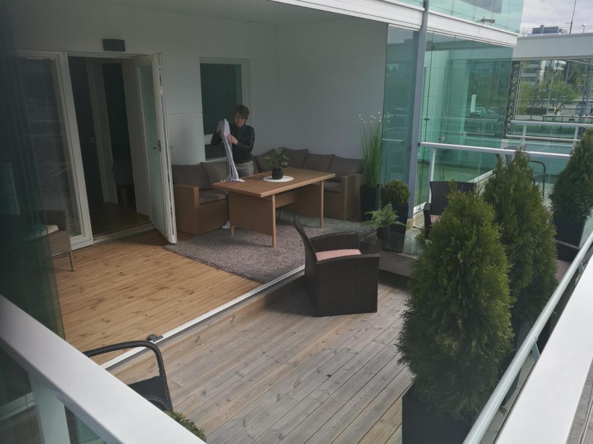 Starhomes Double Lux 8 Oulu Esterno foto