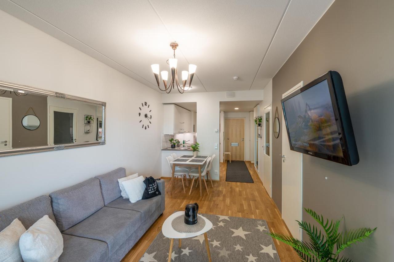 Starhomes Double Lux 8 Oulu Esterno foto